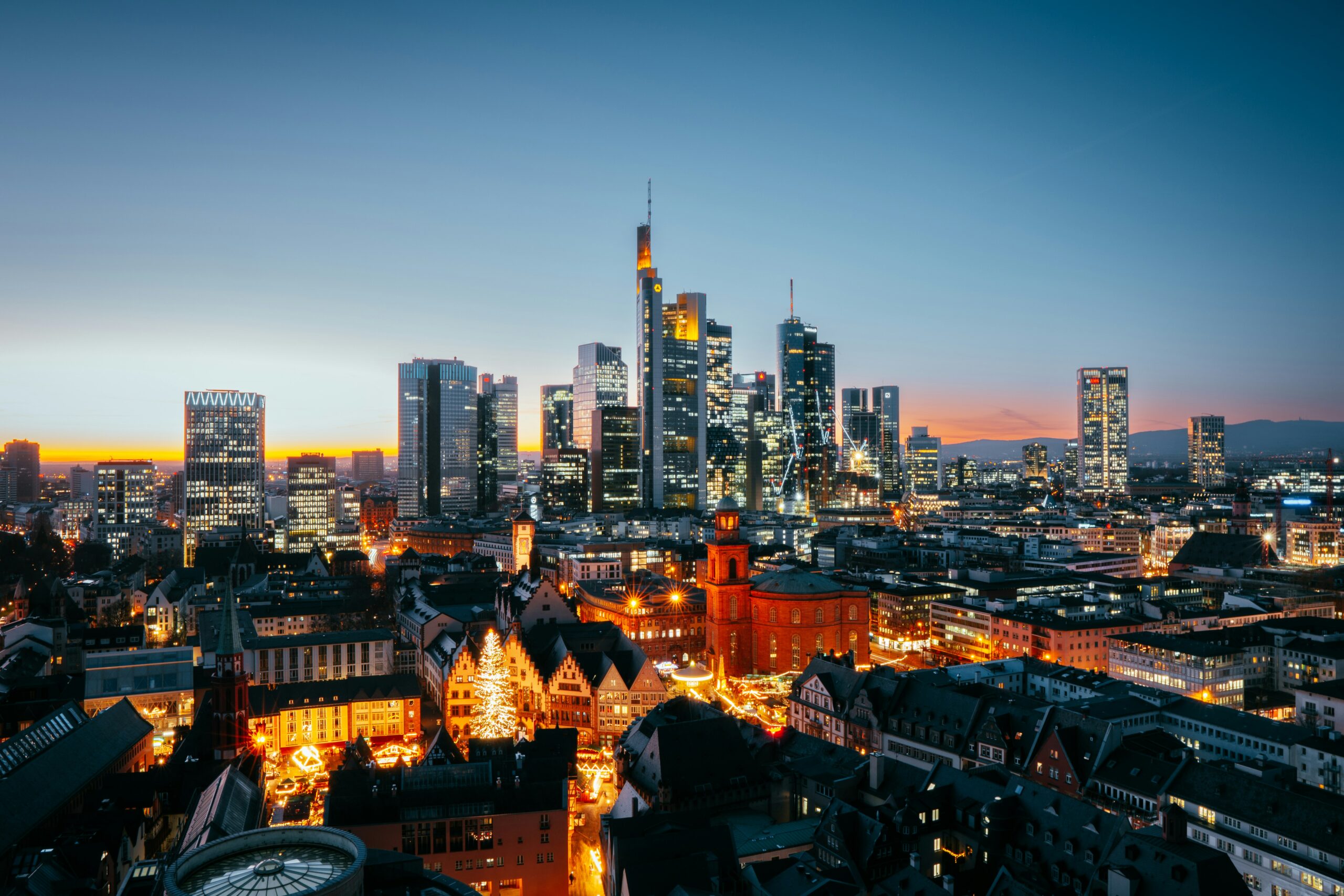 tobias-reich-FDBy4lkZycM-unsplash